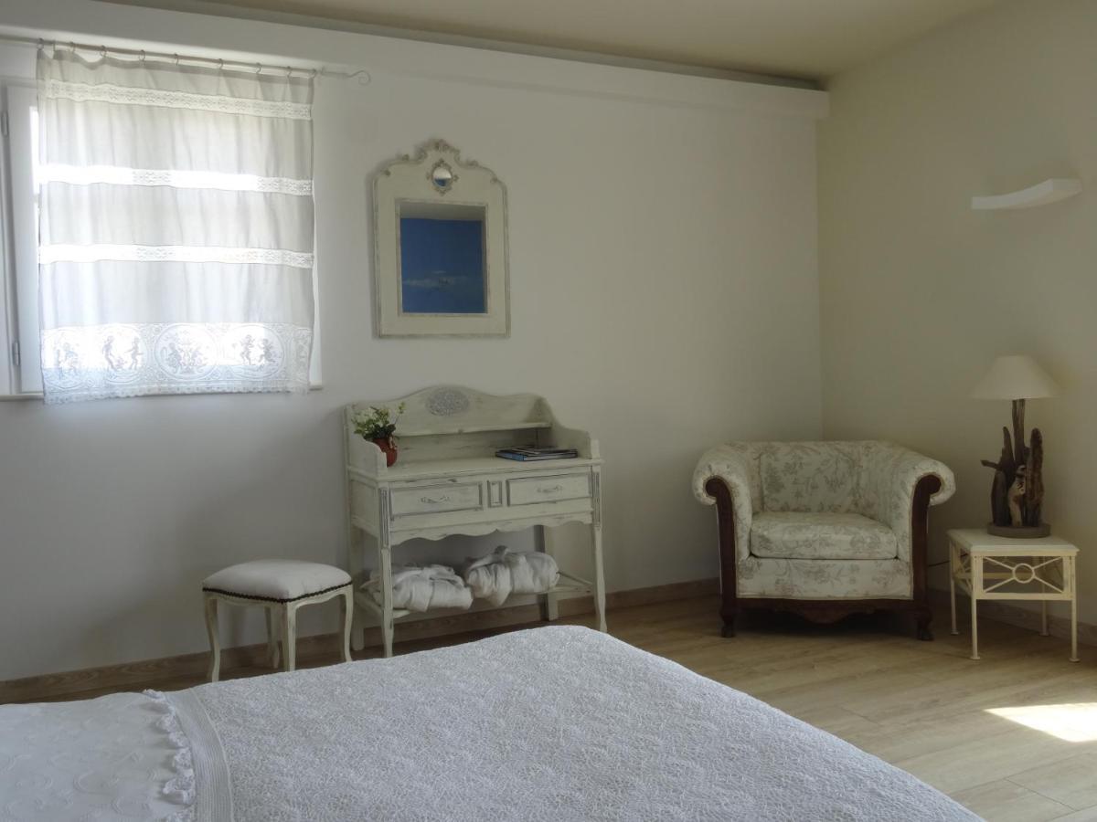 Les 4 Elements Bed & Breakfast Tourrettes-sur-Loup Rom bilde